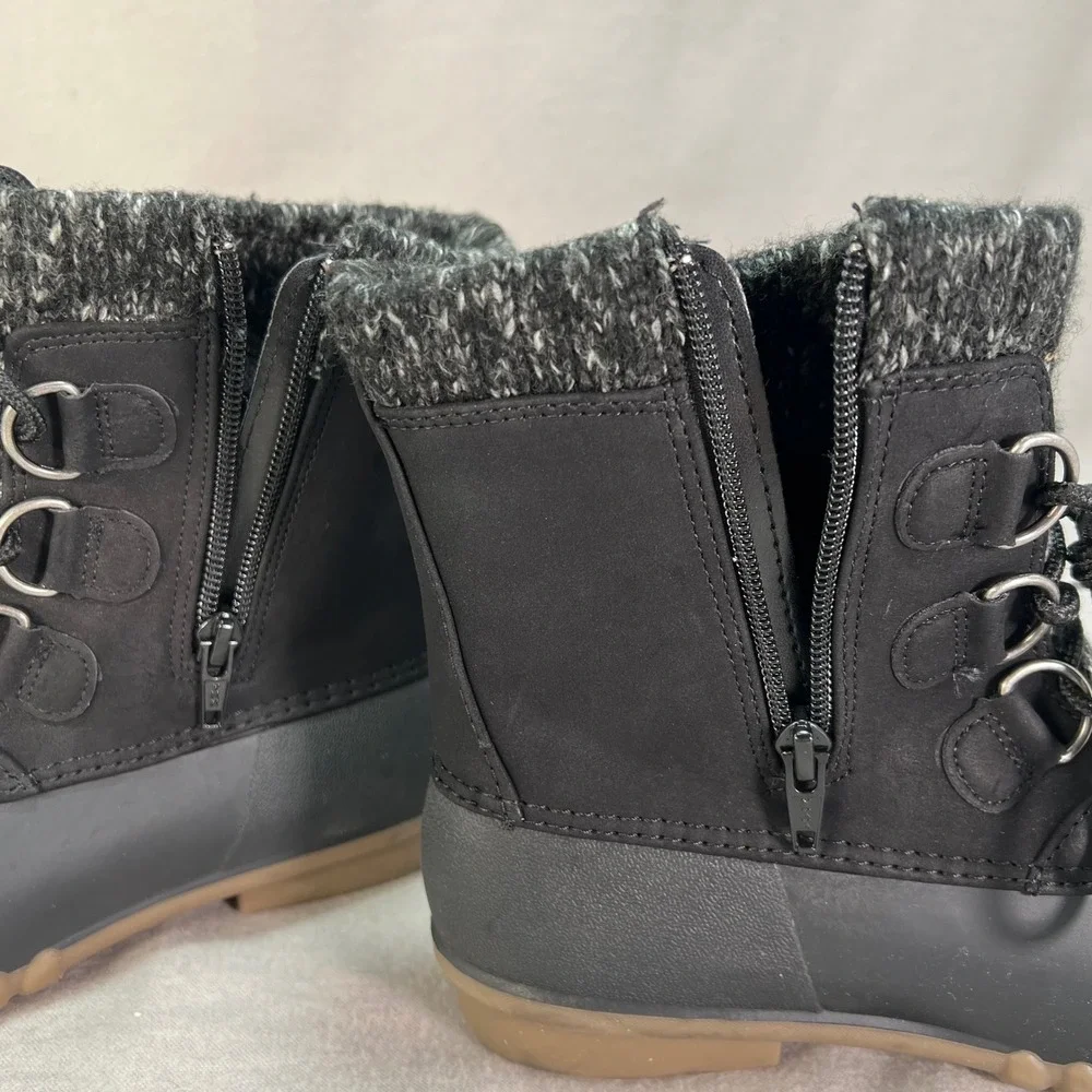 Waterproof Black Duck Boots Winter Snow Warm Cozy Outdoor Chore Utility Womens 6